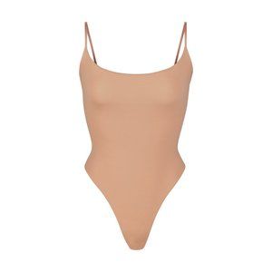 CT584 Skims NWT Fits Everybody Cami Thong Bodysuit Ochre XXS